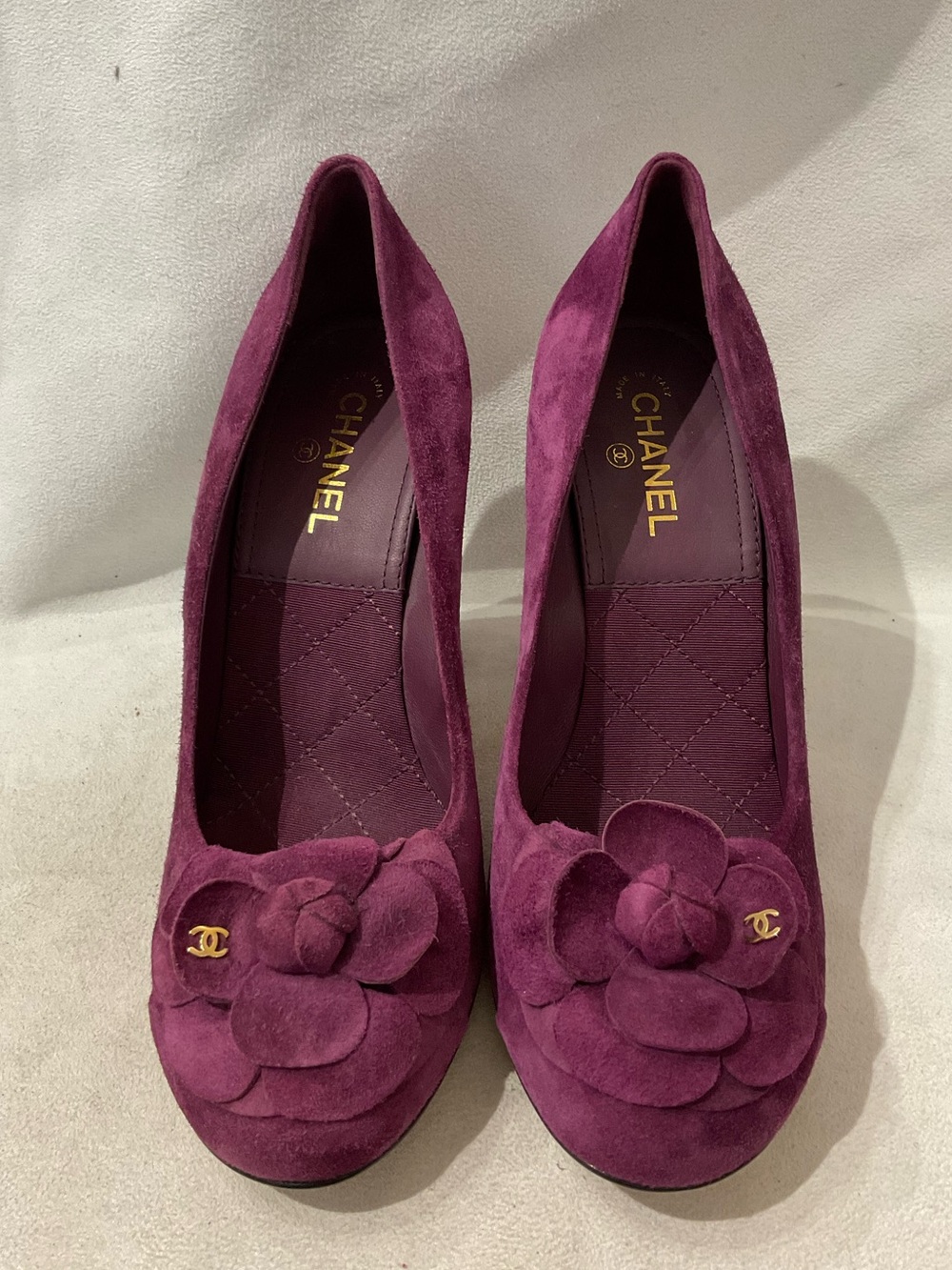 Chanel Pumps - Picture 2 of 6